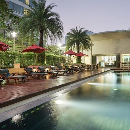 Centre Point Sukhumvit Thong-Lo Hotell Bangkok Exteriör bild