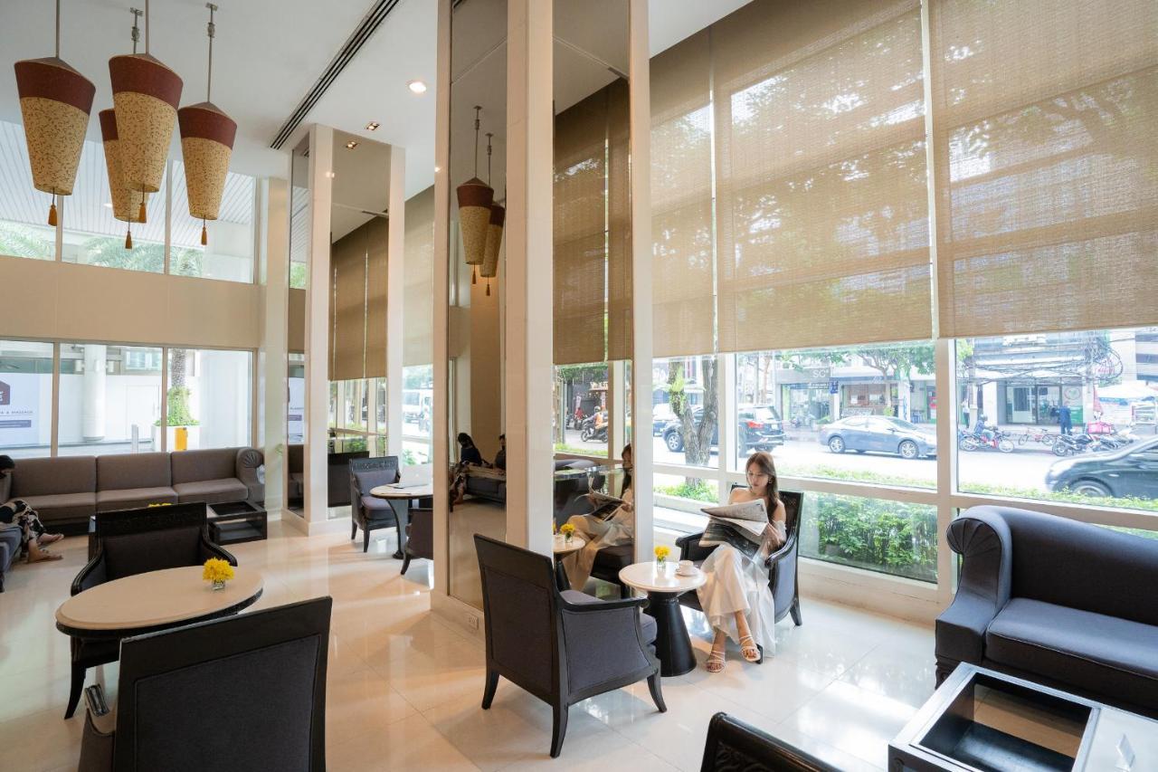 Centre Point Sukhumvit Thong-Lo Hotell Bangkok Exteriör bild