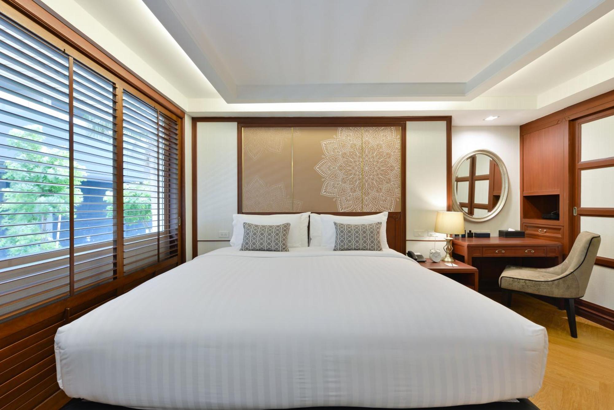Centre Point Sukhumvit Thong-Lo Hotell Bangkok Exteriör bild