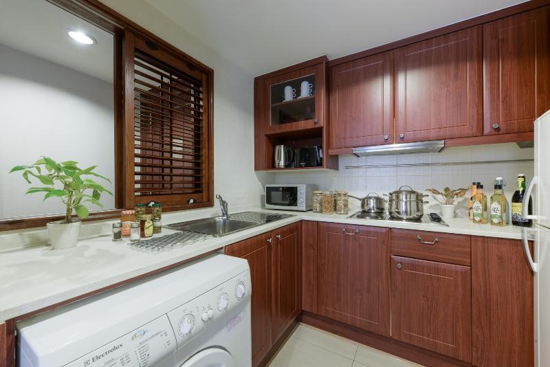 Centre Point Sukhumvit Thong-Lo Hotell Bangkok Exteriör bild